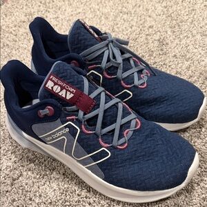 NWOT or box New Balance Fresh Foam Roav Navy Sneakers Size 10 Women’s